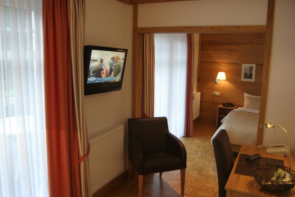 Hotel Waldgasthof Schoening Friesoythe Ngoại thất bức ảnh