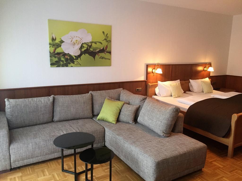 Hotel Waldgasthof Schoening Friesoythe Ngoại thất bức ảnh